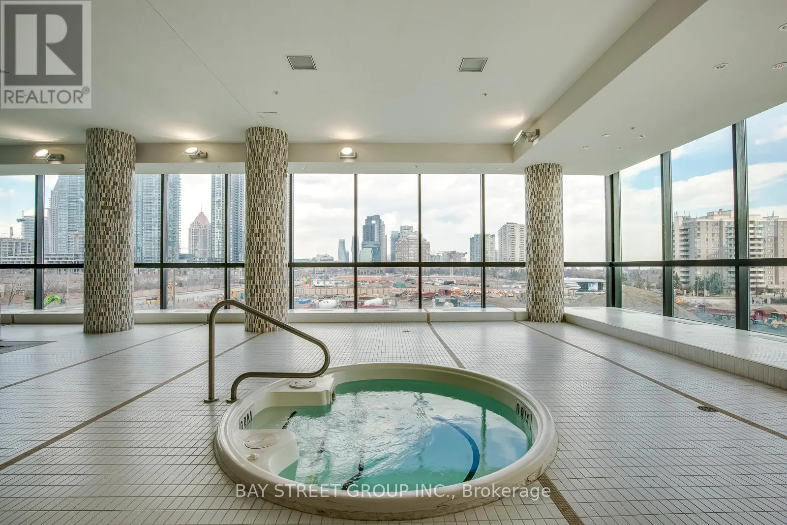 803 - 3985 GRAND PARK DRIVE