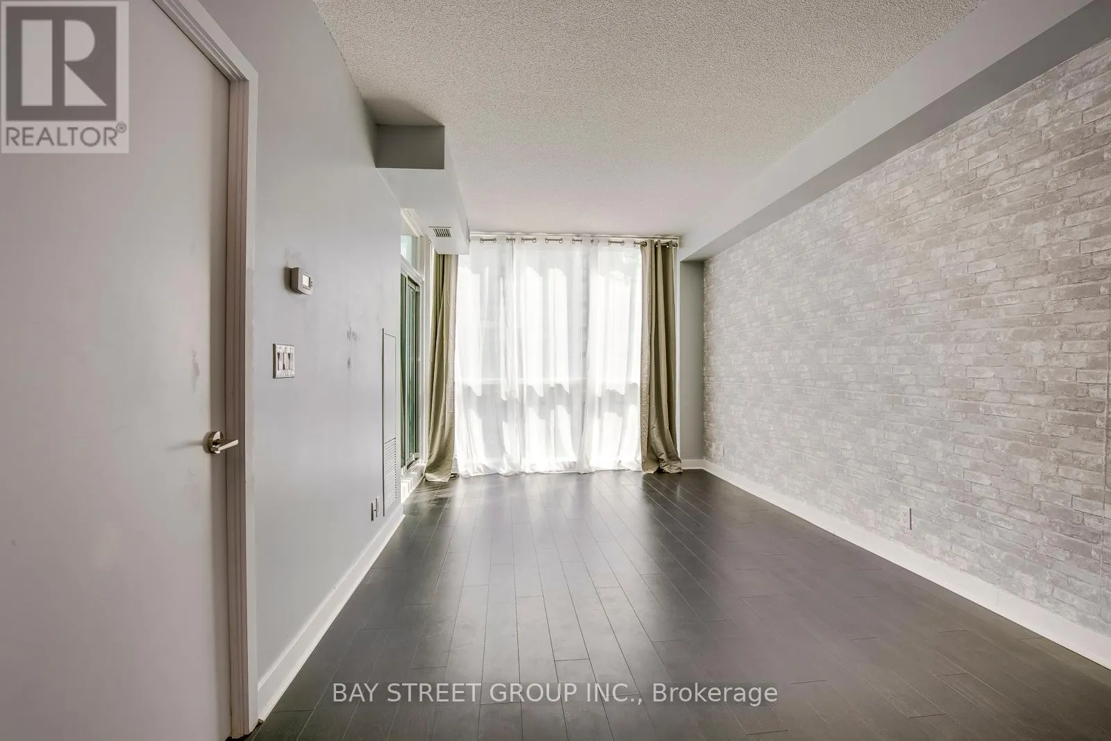 803 - 3985 GRAND PARK DRIVE