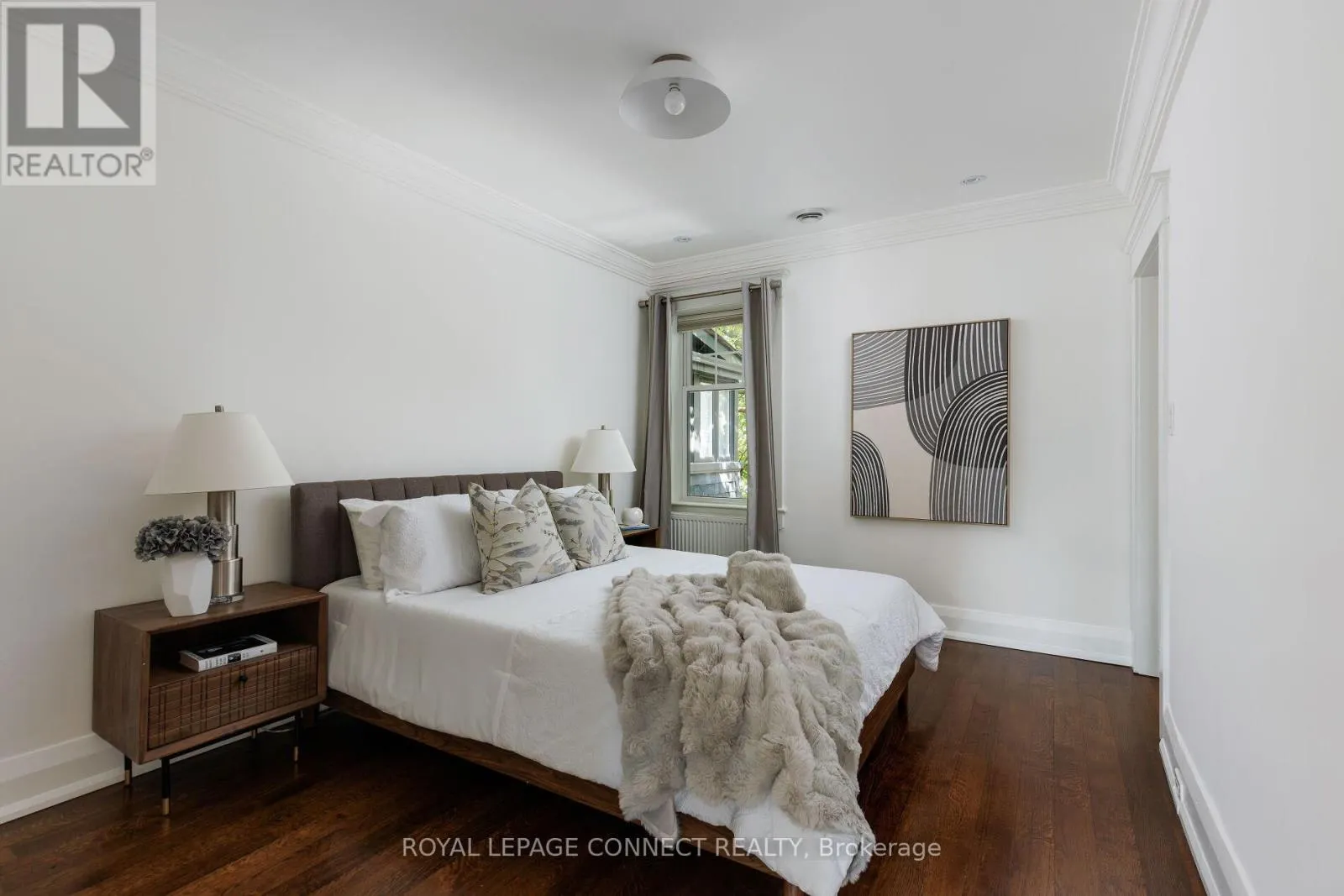 209 INDIAN ROAD