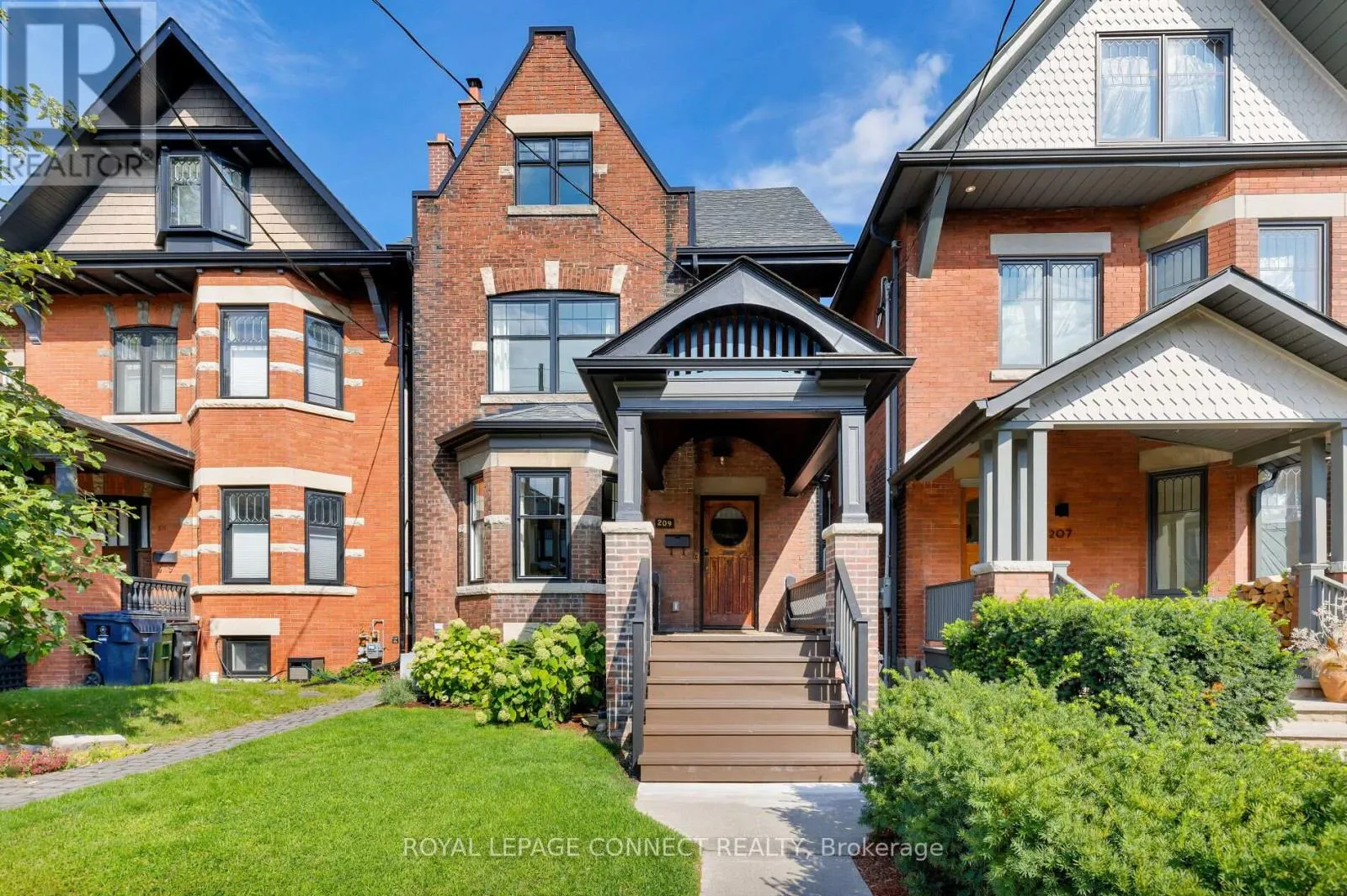 209 INDIAN ROAD
