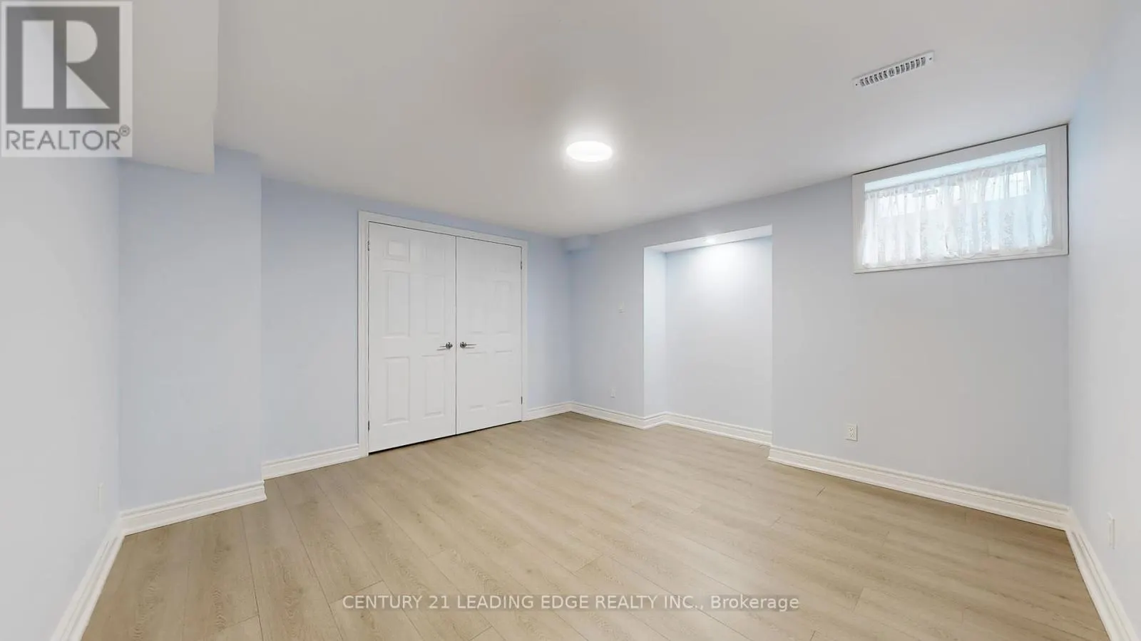 10 VIVALDI CRESCENT