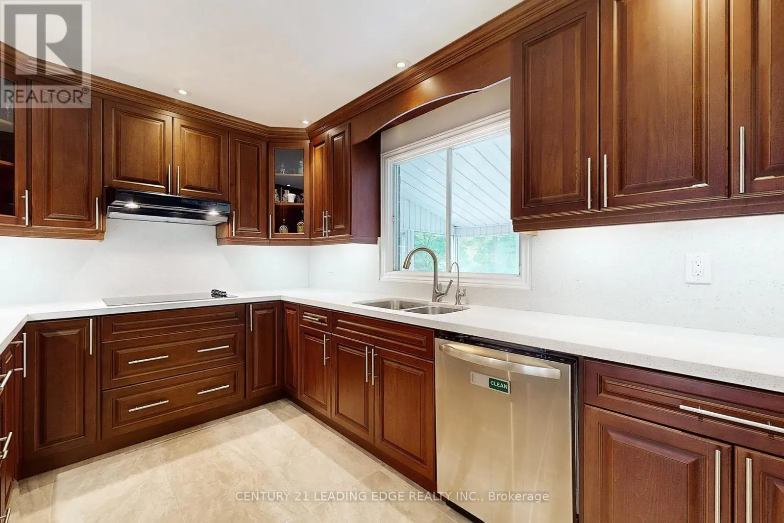 10 VIVALDI CRESCENT