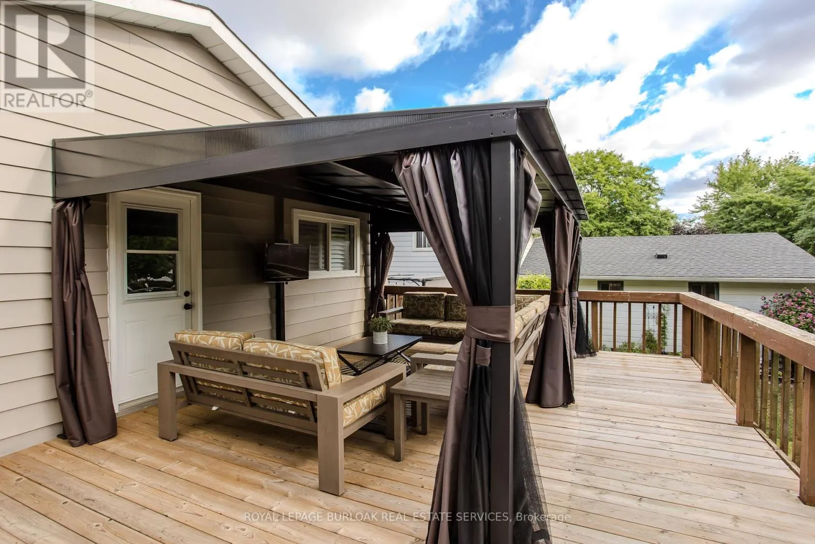 2126 LINMOUTH TERRACE