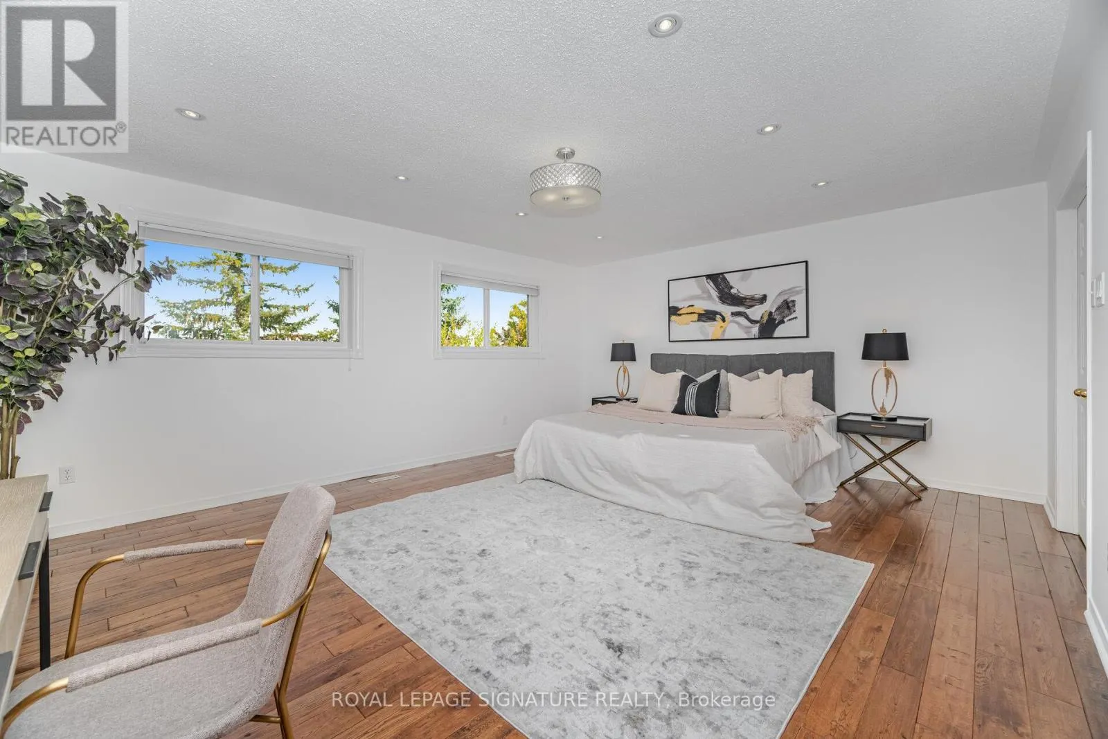 5217 FALLINGBROOK DRIVE