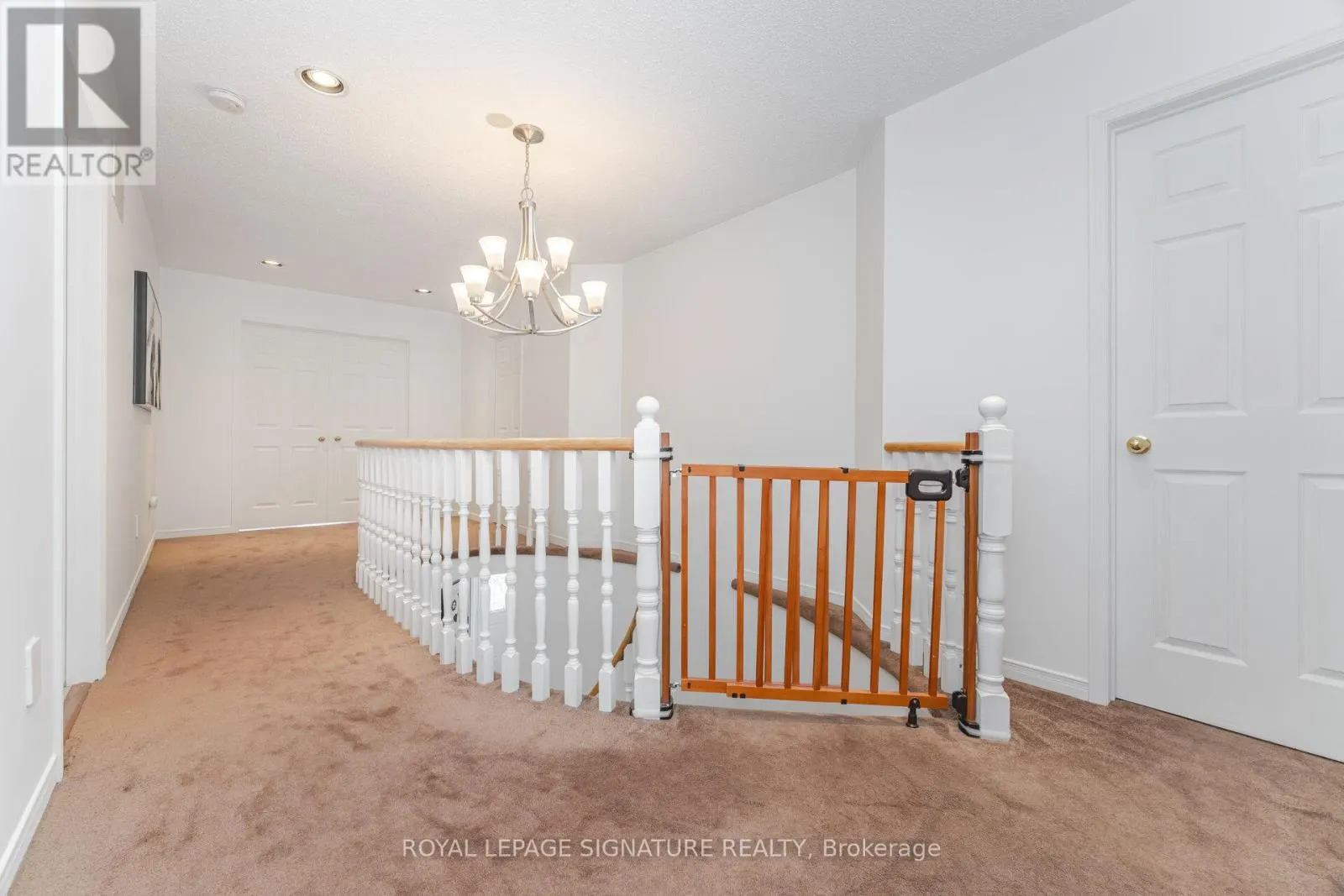 5217 FALLINGBROOK DRIVE