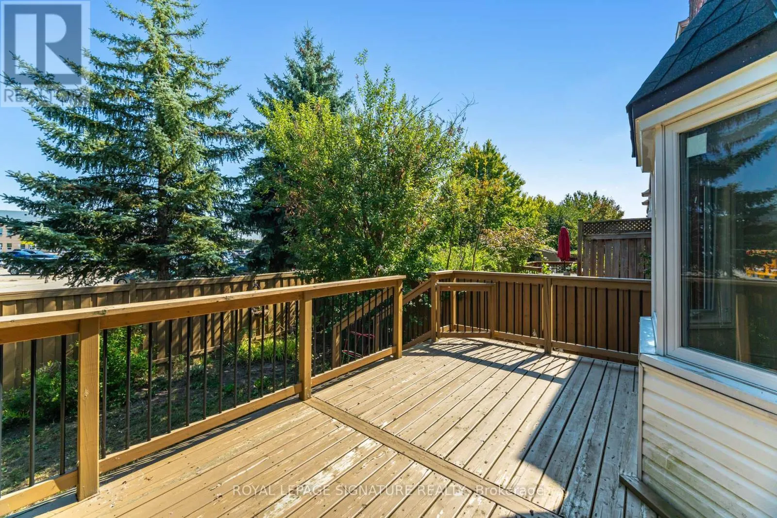 5217 FALLINGBROOK DRIVE