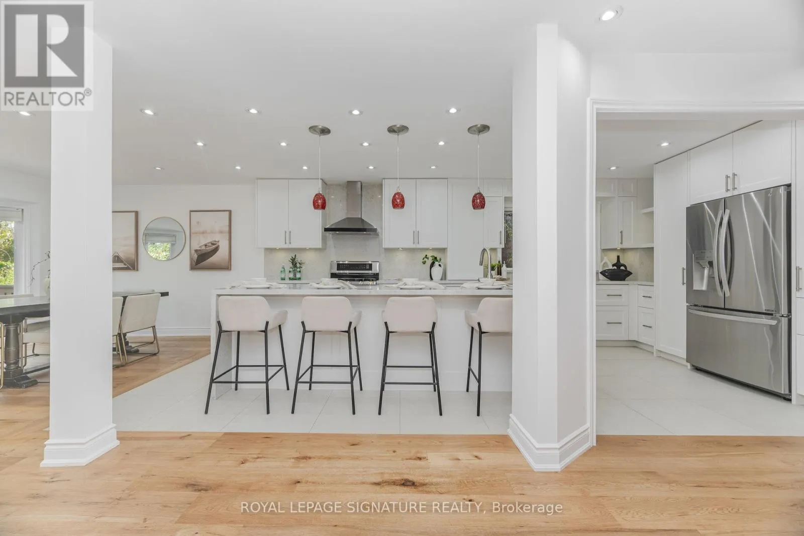 5217 FALLINGBROOK DRIVE