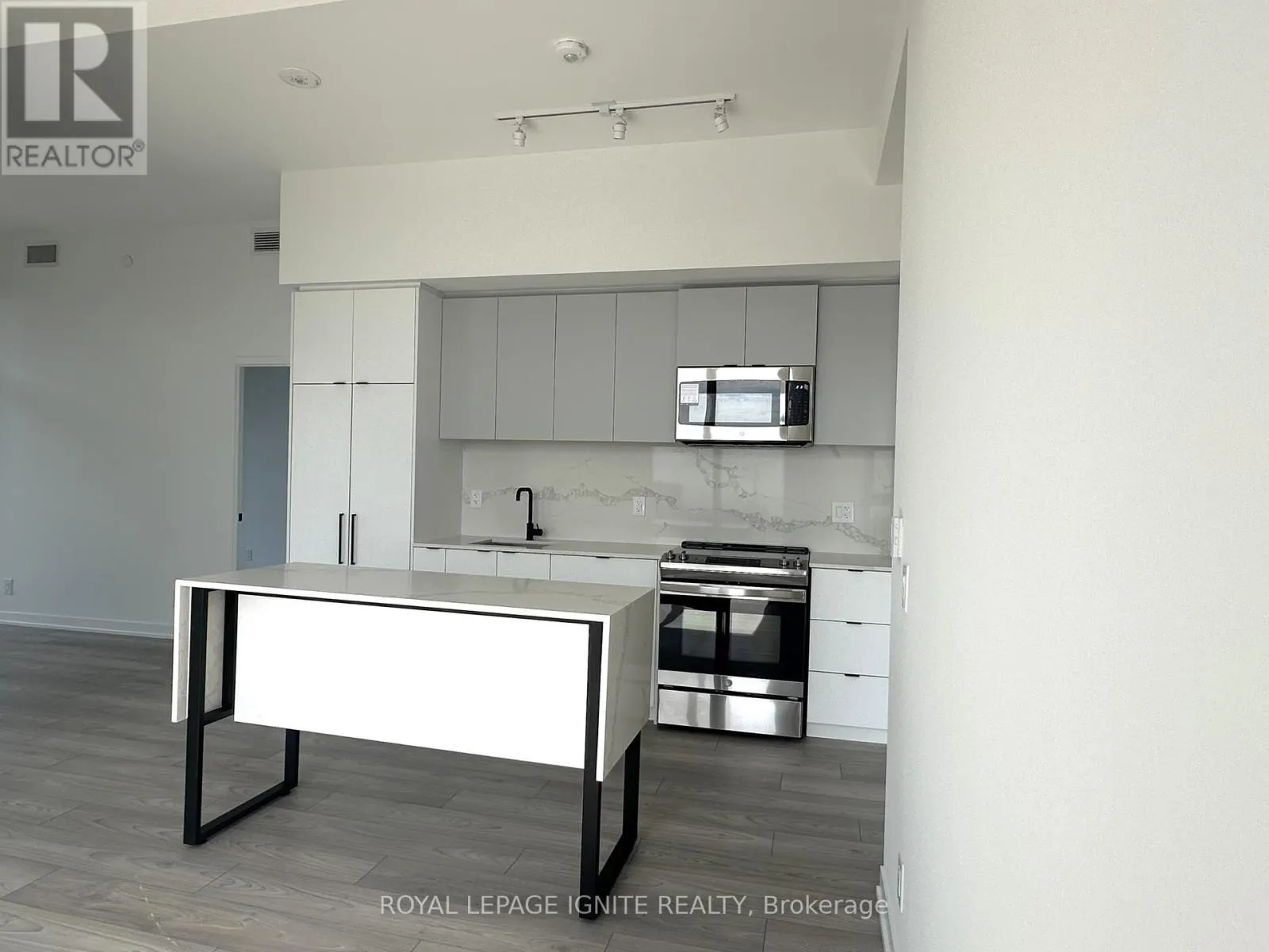 UNIT #1120 - 285 DUFFERIN STREET