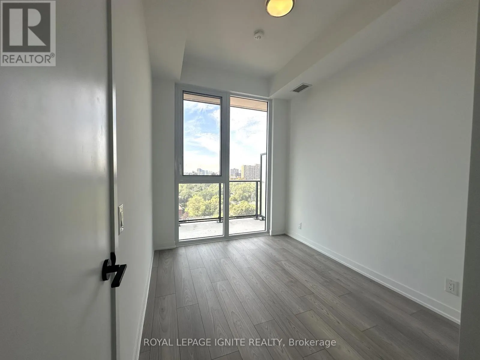 UNIT #1120 - 285 DUFFERIN STREET