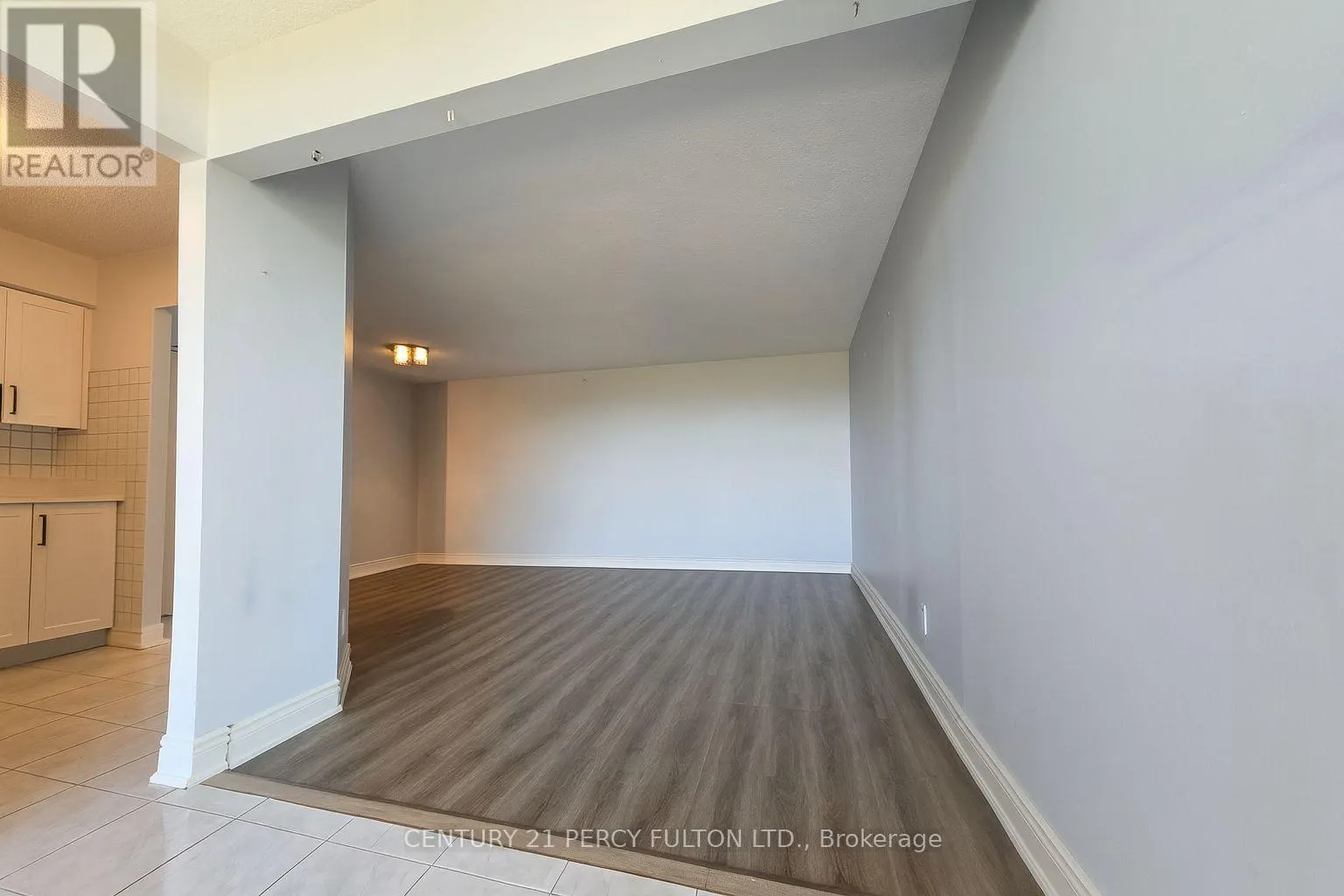 1103 - 61 MARKBROOK LANE
