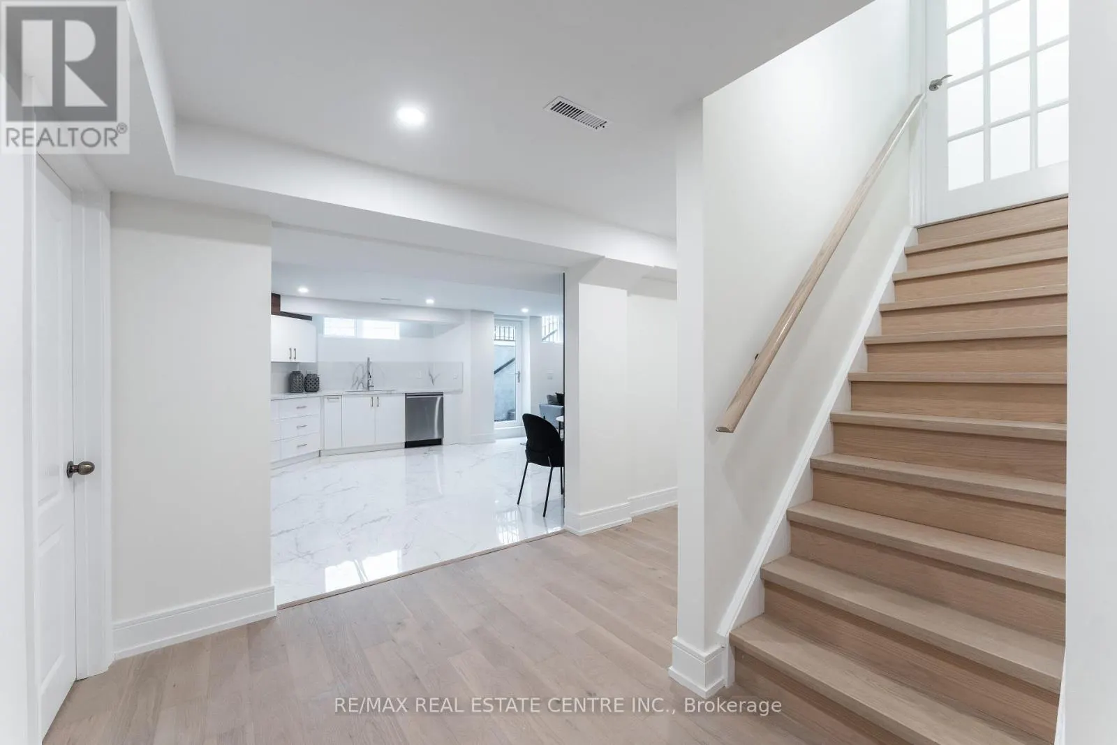 3352 PETRIE WAY