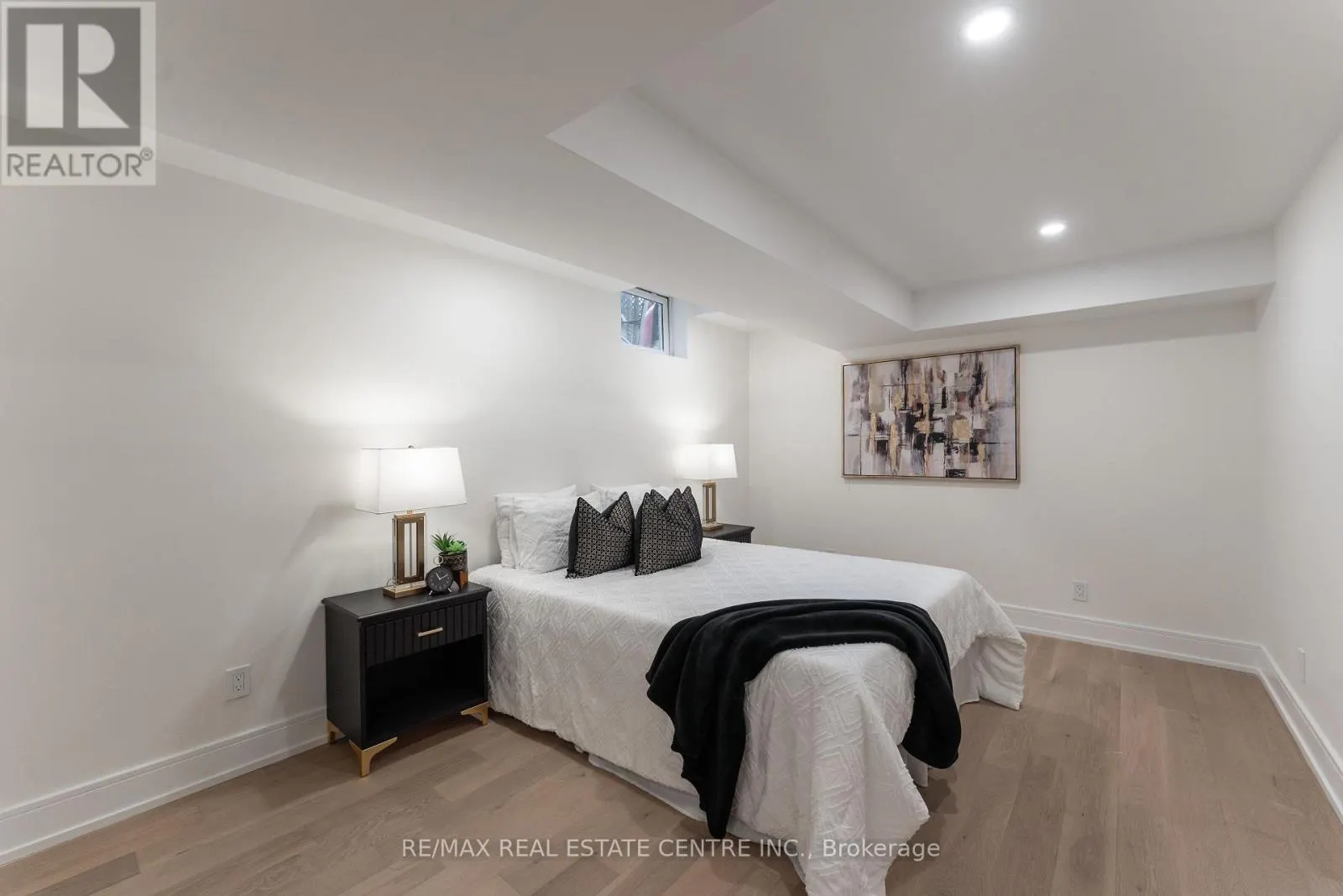 3352 PETRIE WAY