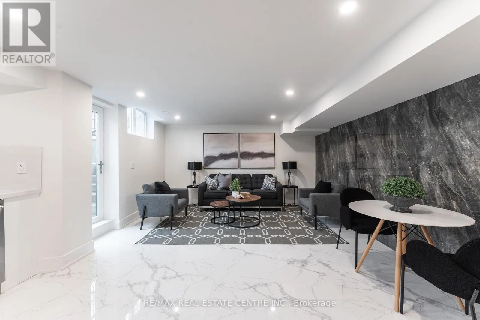 3352 PETRIE WAY