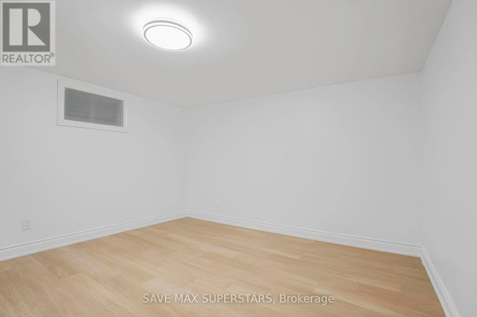 LOWER - 87 PENNINGTON CRESCENT