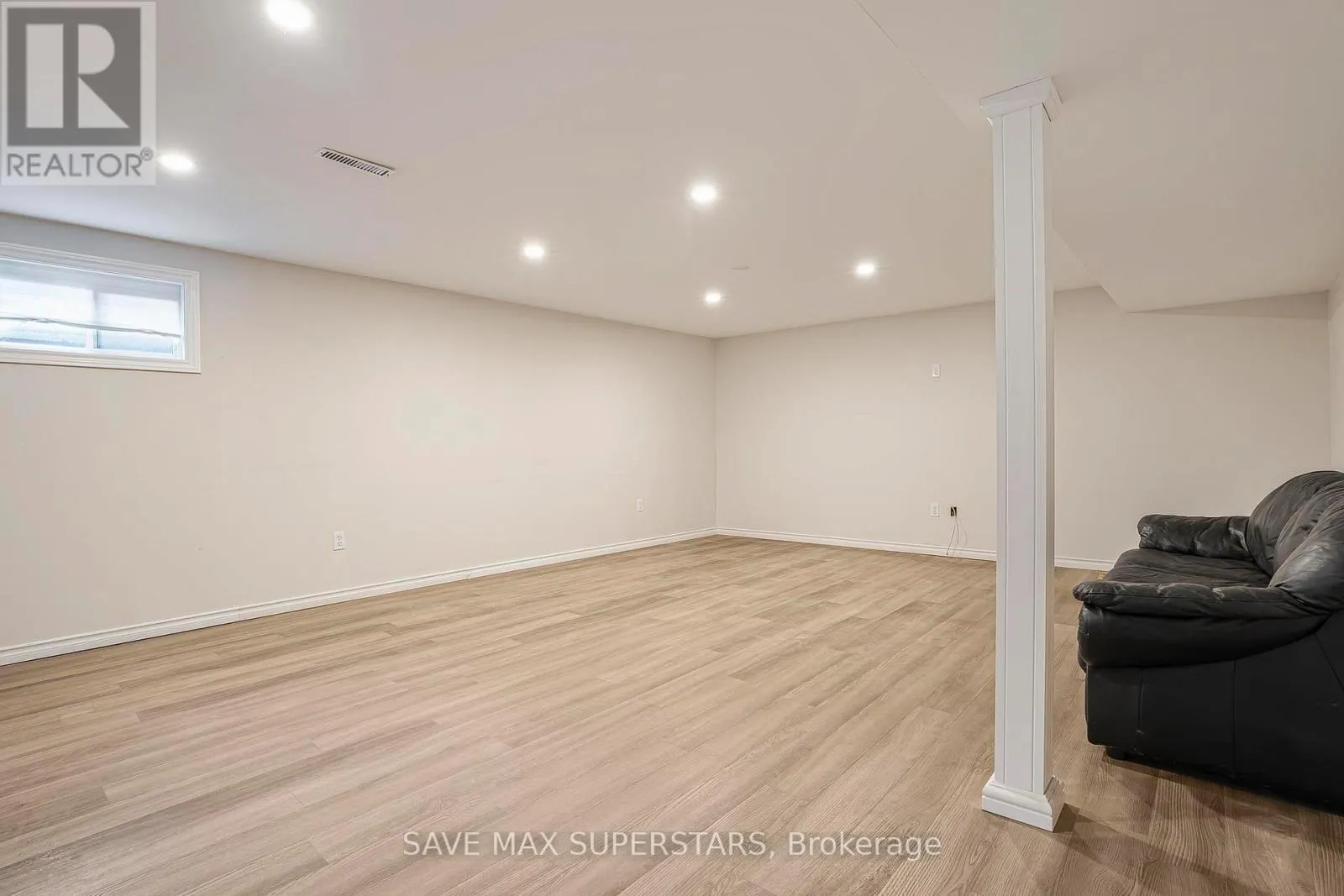 LOWER - 87 PENNINGTON CRESCENT