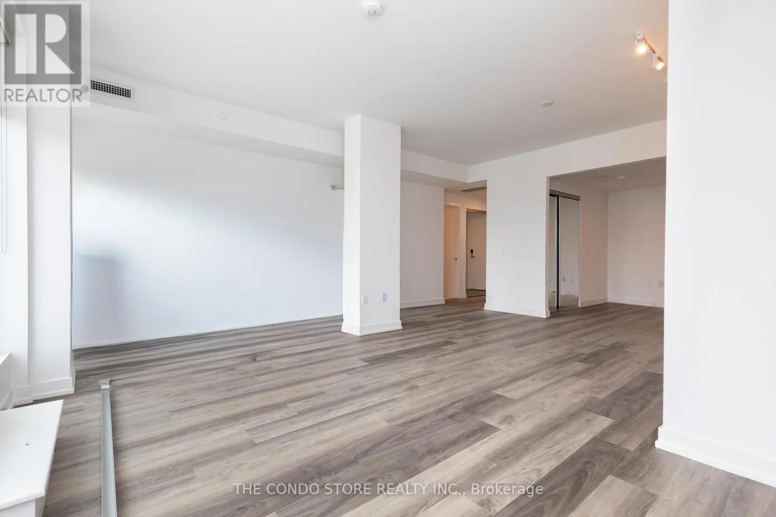 416 - 6 CHARTWELL ROAD