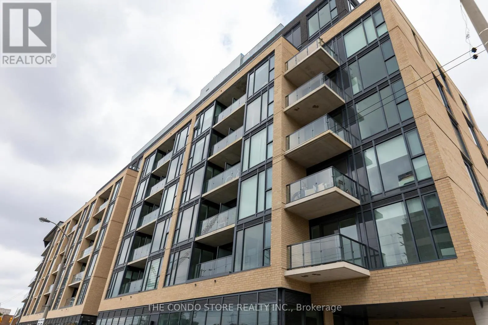 416 - 6 CHARTWELL ROAD