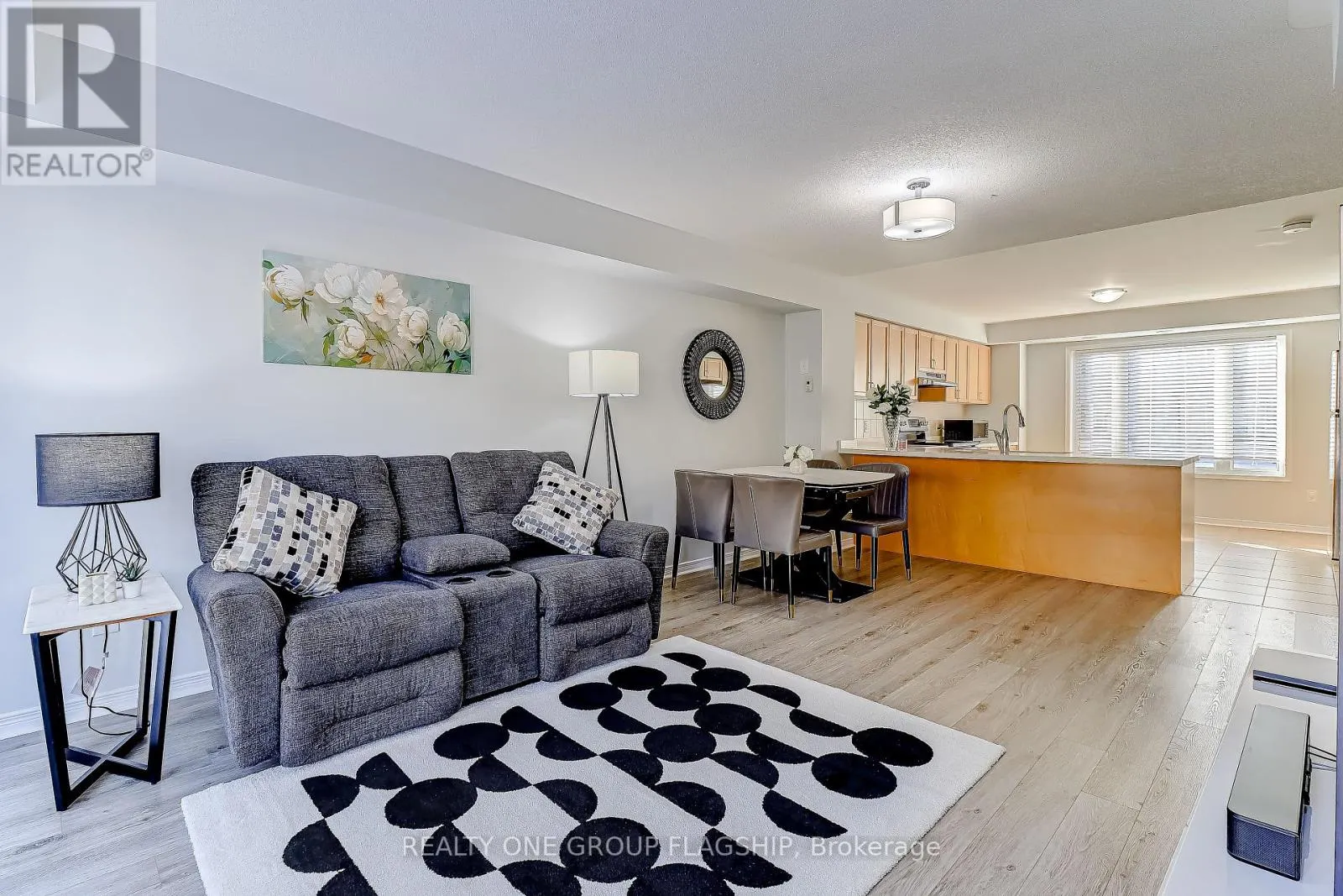 114 - 3050 ERIN CENTRE BOULEVARD