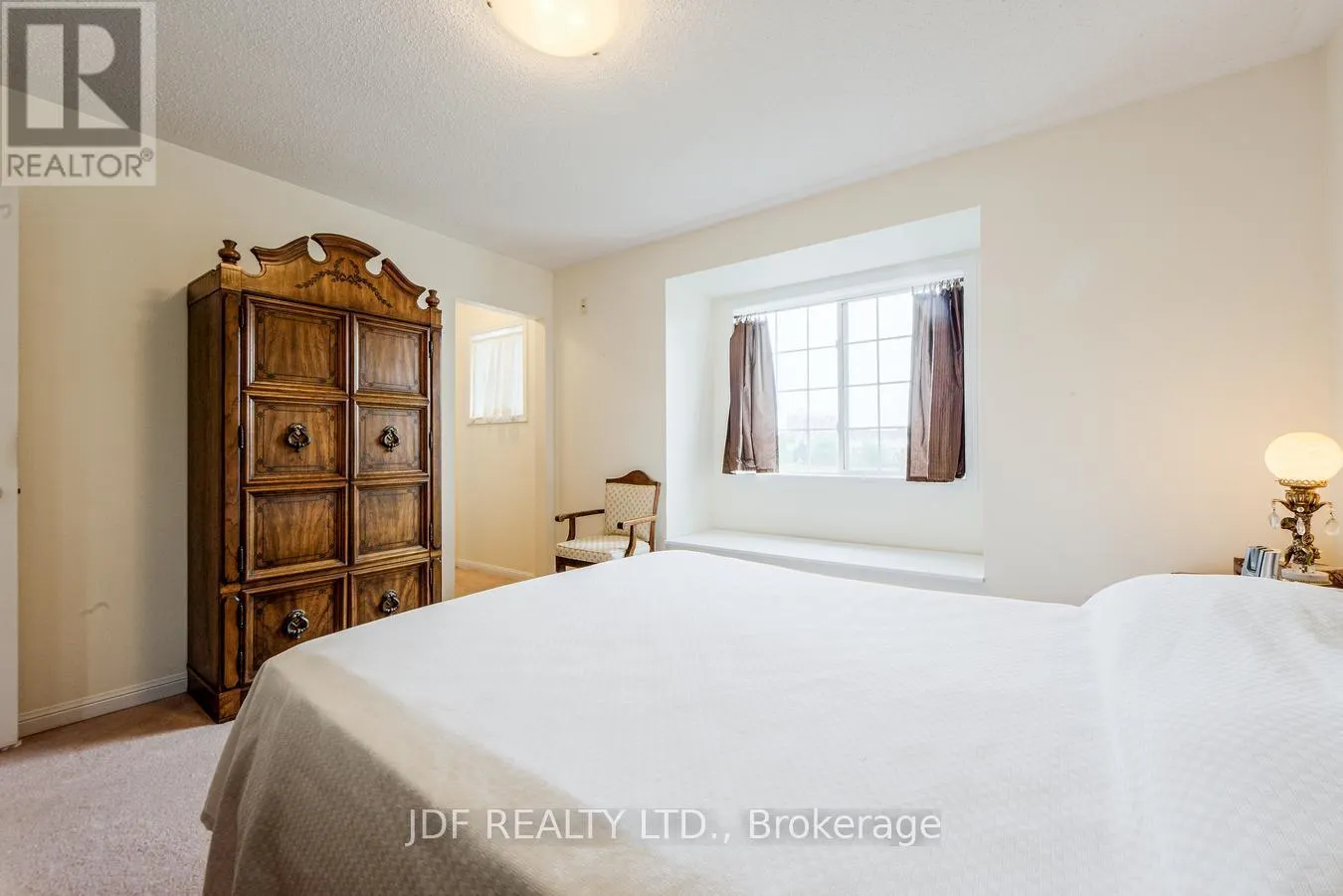 3178 STORNOWAY CIRCLE