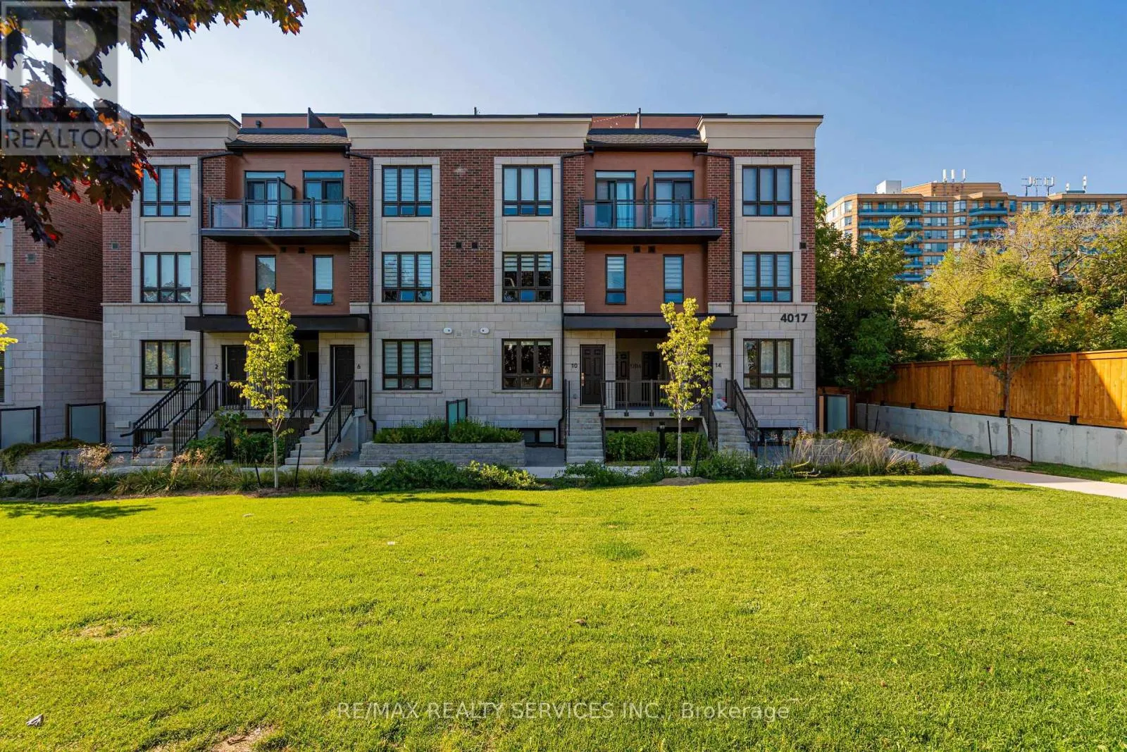 16 - 4017 HICKORY DRIVE