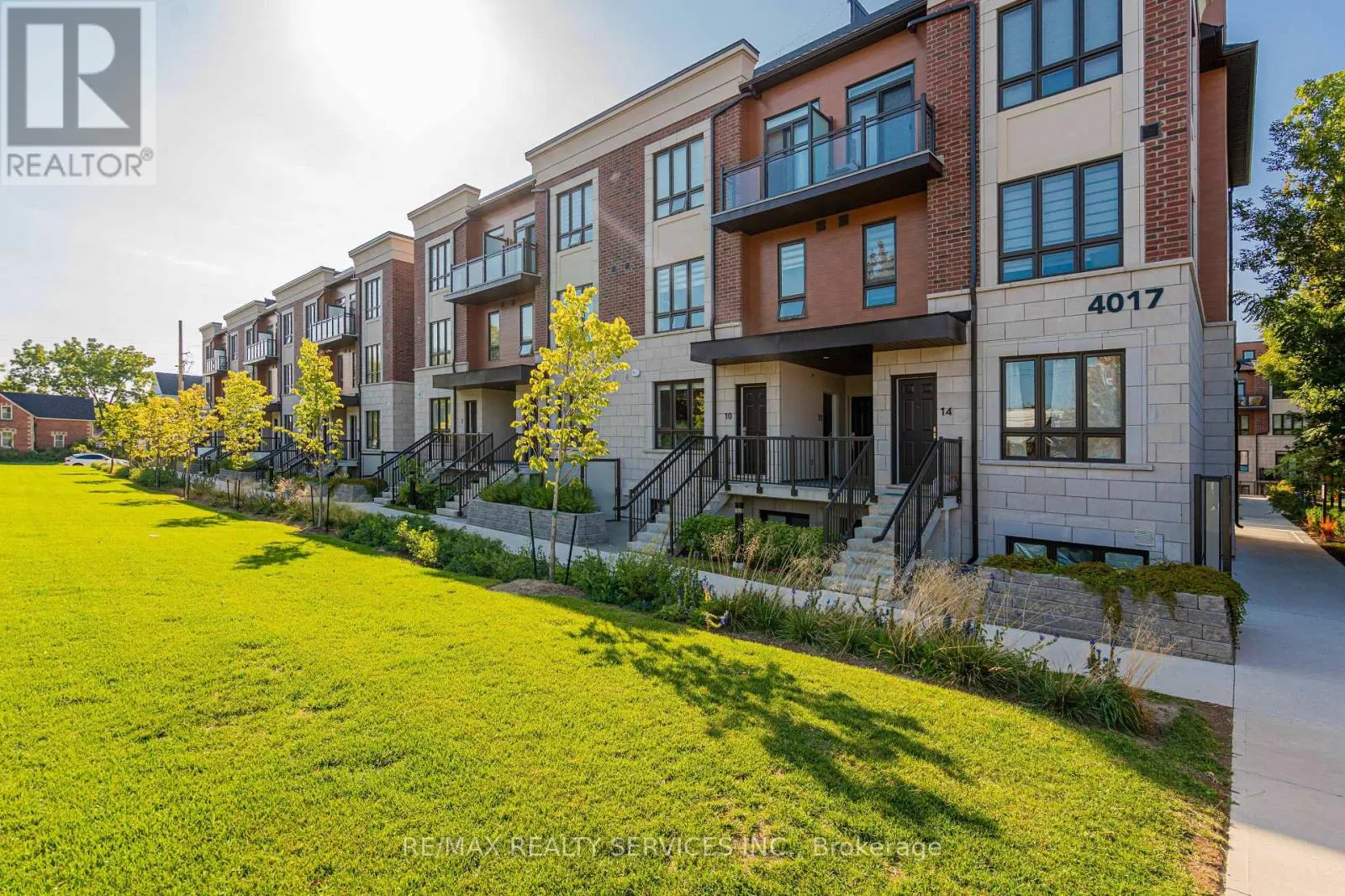 16 - 4017 HICKORY DRIVE