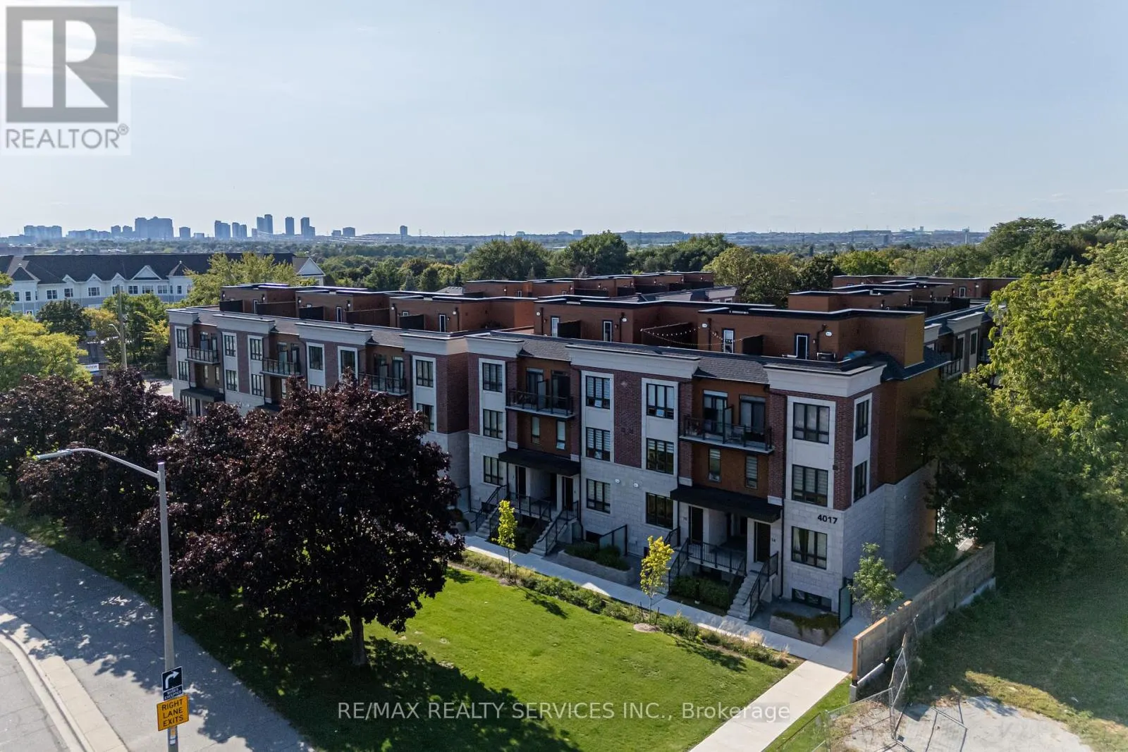 16 - 4017 HICKORY DRIVE