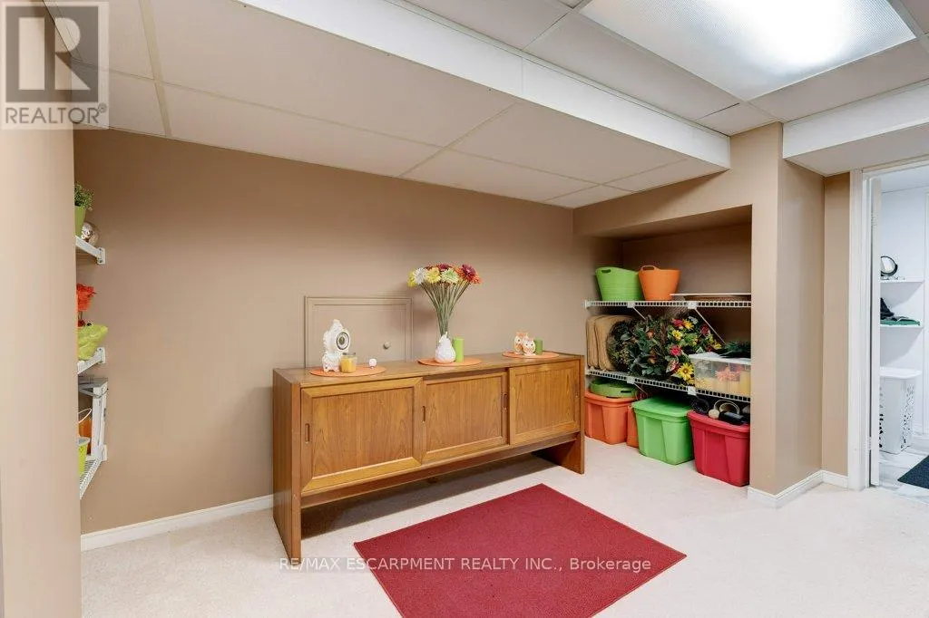 2010 WINDY OAKS DRIVE