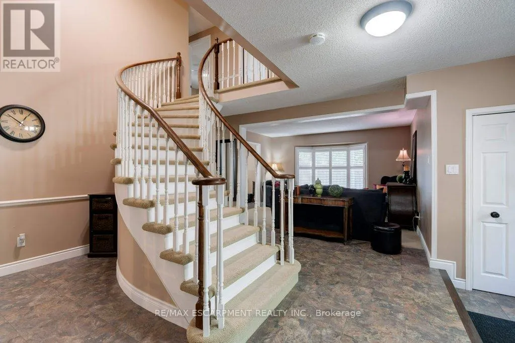 2010 WINDY OAKS DRIVE