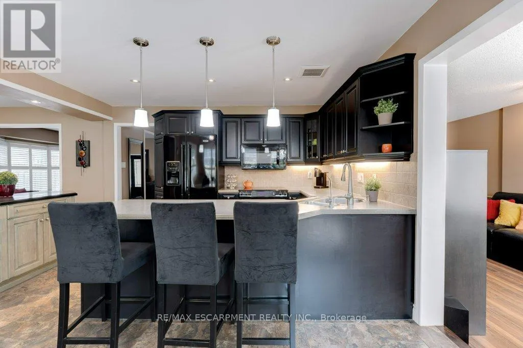 2010 WINDY OAKS DRIVE