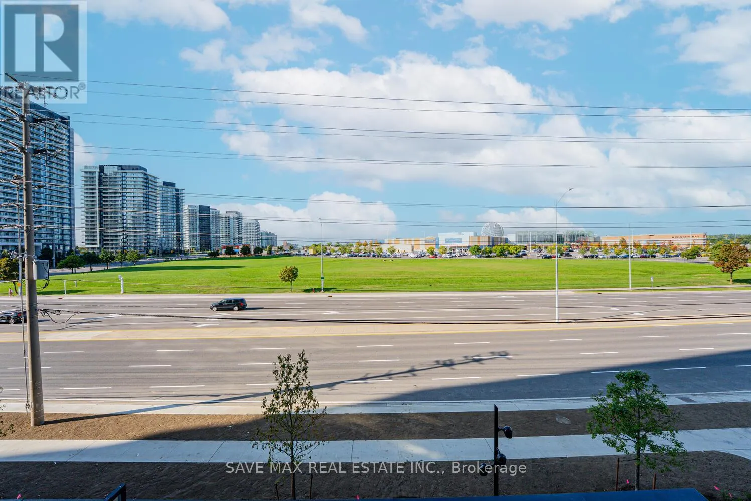 402 - 2485 EGLINTON AVENUE W