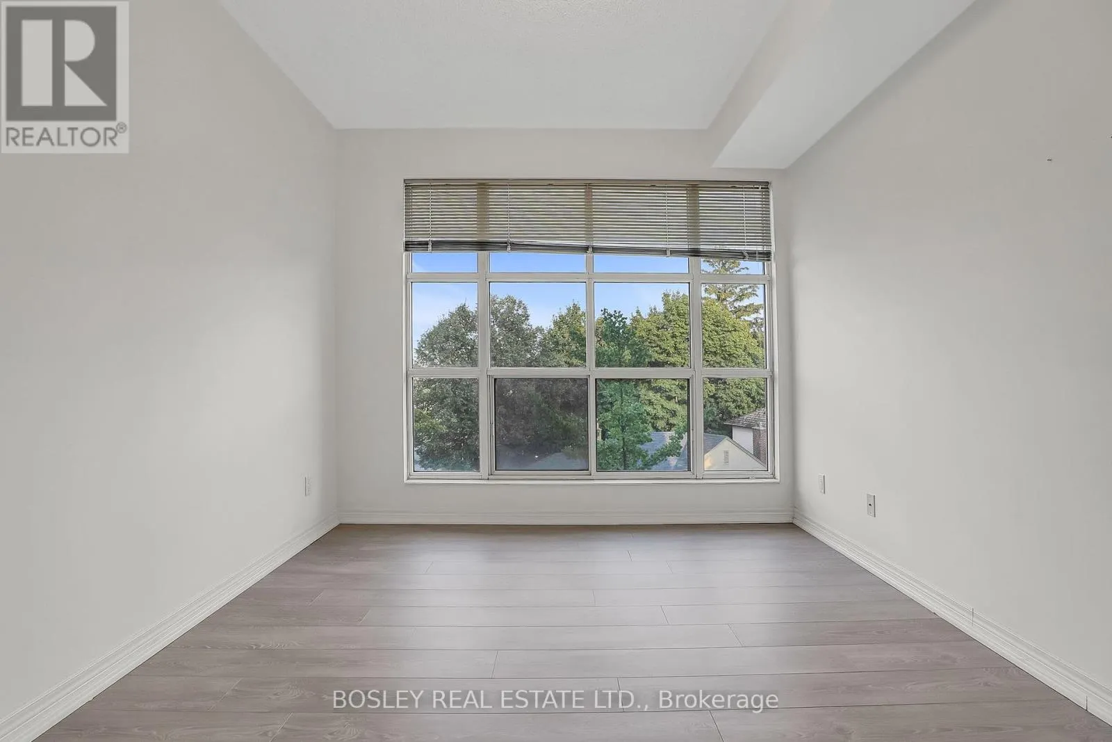 415 - 3085 BLOOR STREET W