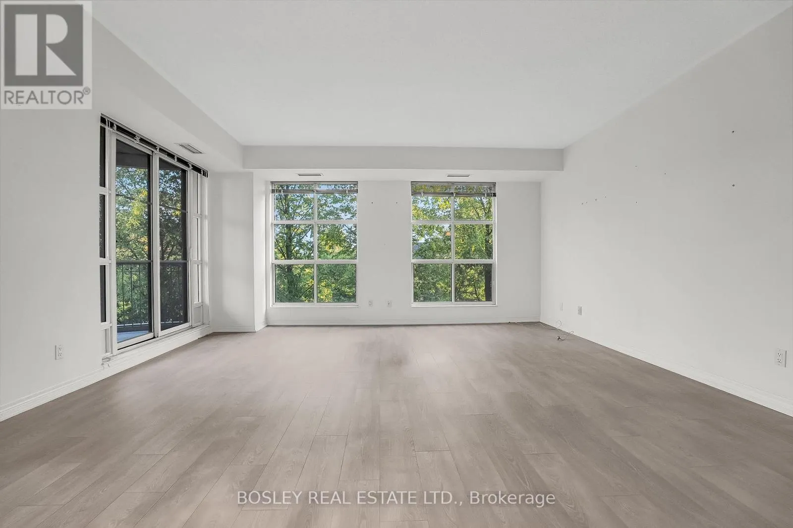 415 - 3085 BLOOR STREET W