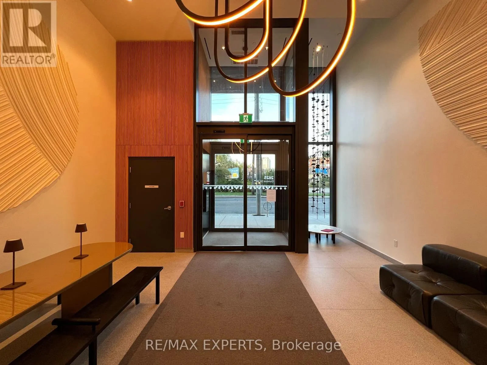 302 (FURNISHED) - 2625 DUNDAS STREET W