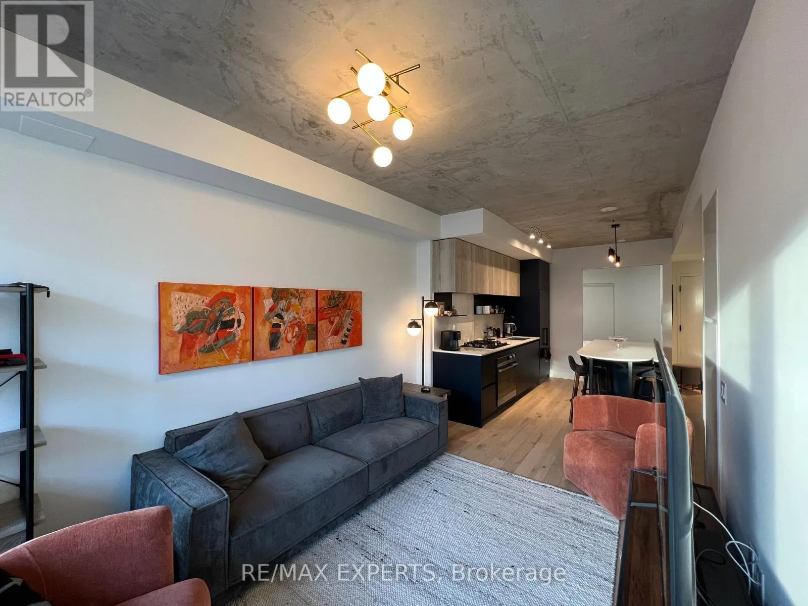 302 (FURNISHED) - 2625 DUNDAS STREET W