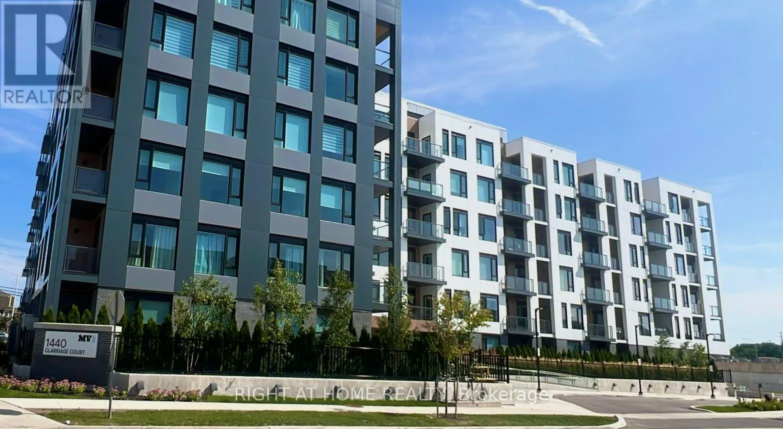 109 - 1440 CLARRIAGE COURT E