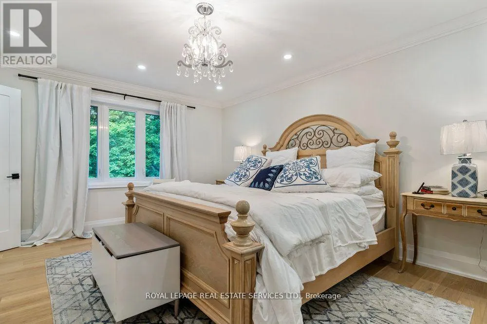 2498 ROBIN DRIVE