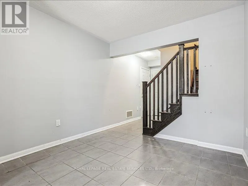 17 SUITOR COURT