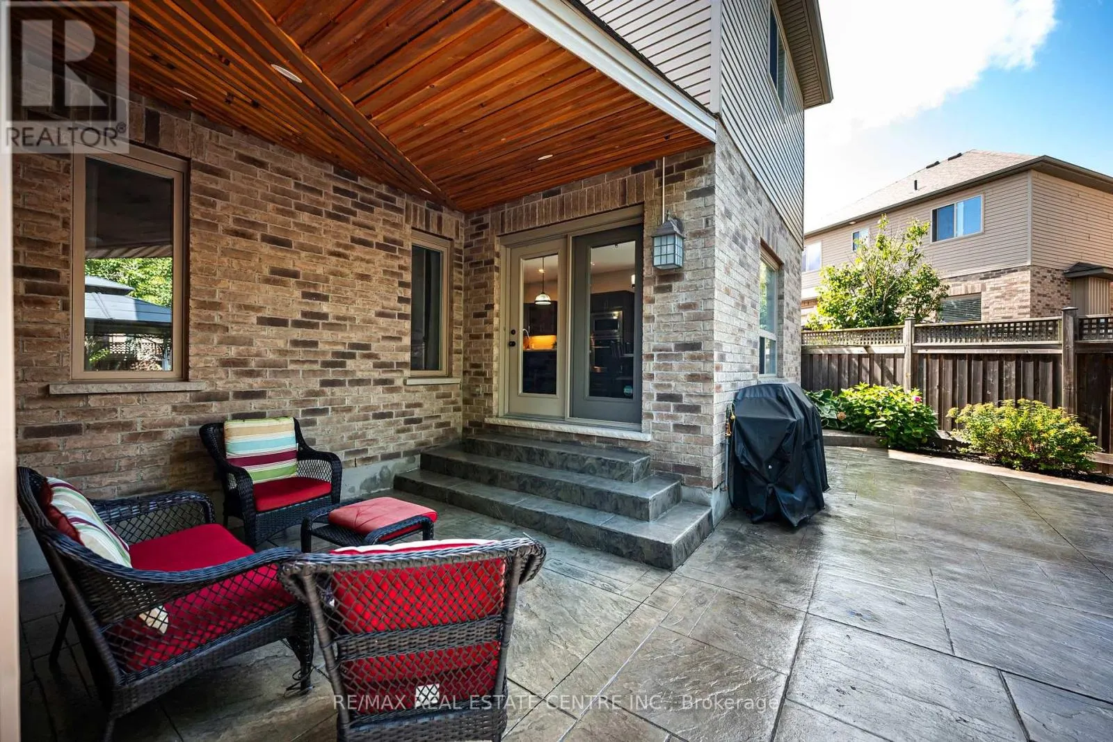 33 WARDLAW AVENUE