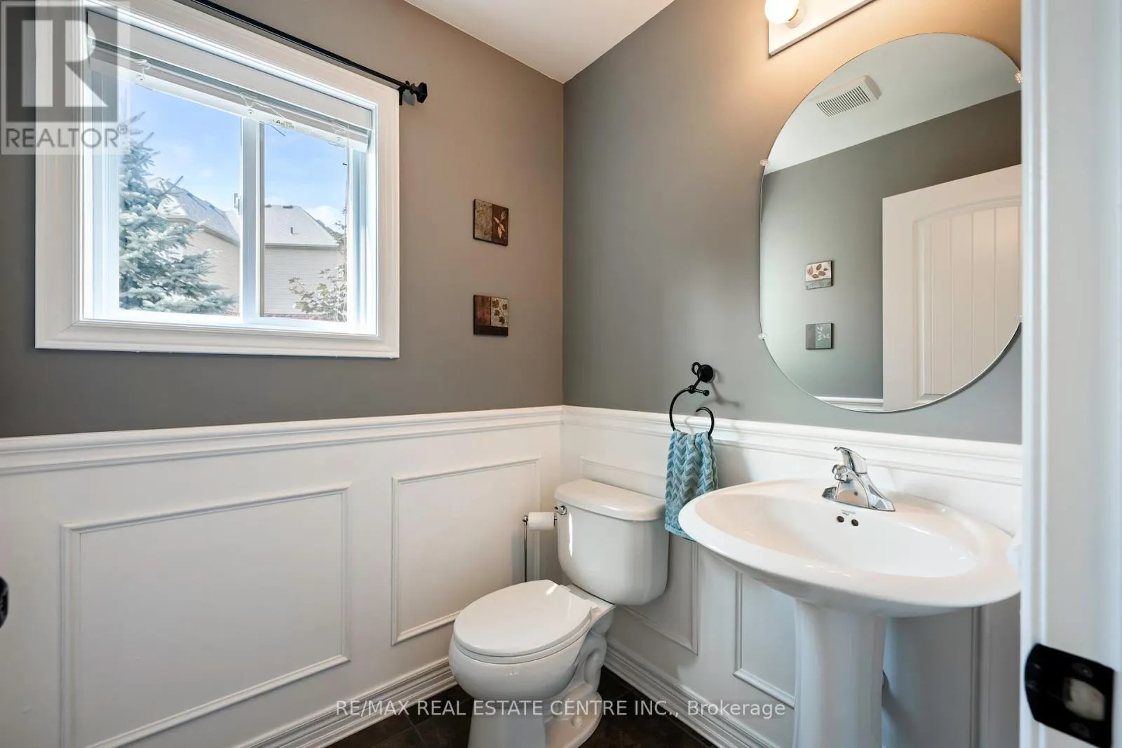 33 WARDLAW AVENUE