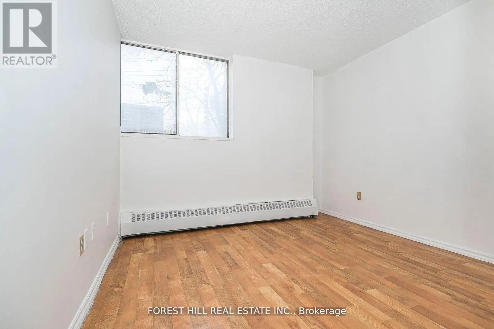 207 - 330 DIXON ROAD