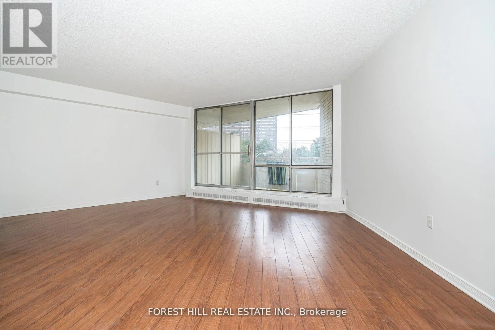 207 - 330 DIXON ROAD