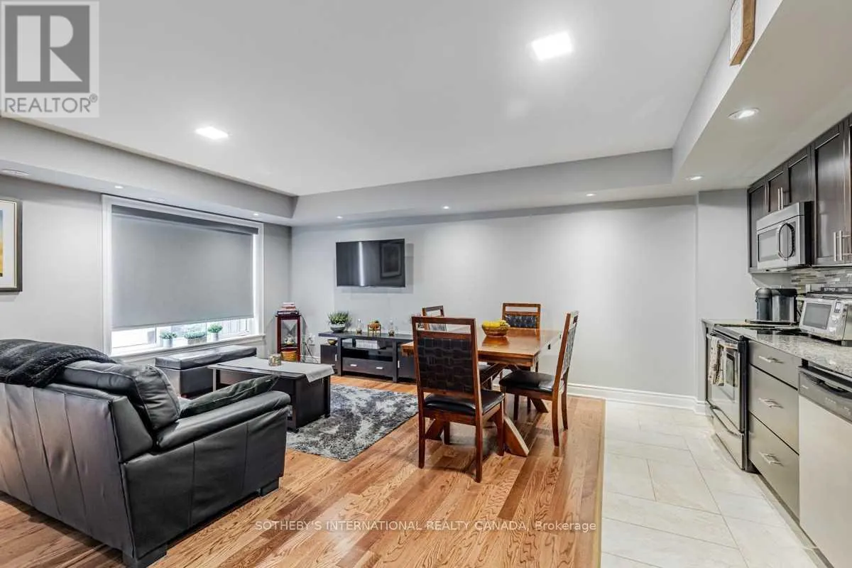 120 - 7 FOUNDRY AVENUE
