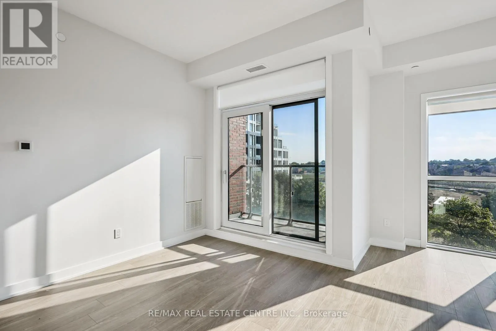 312 - 4130 PARKSIDE VILLAGE DRIVE