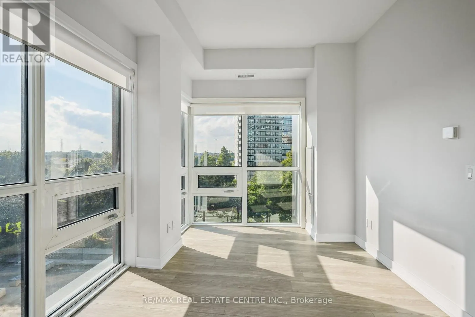 312 - 4130 PARKSIDE VILLAGE DRIVE