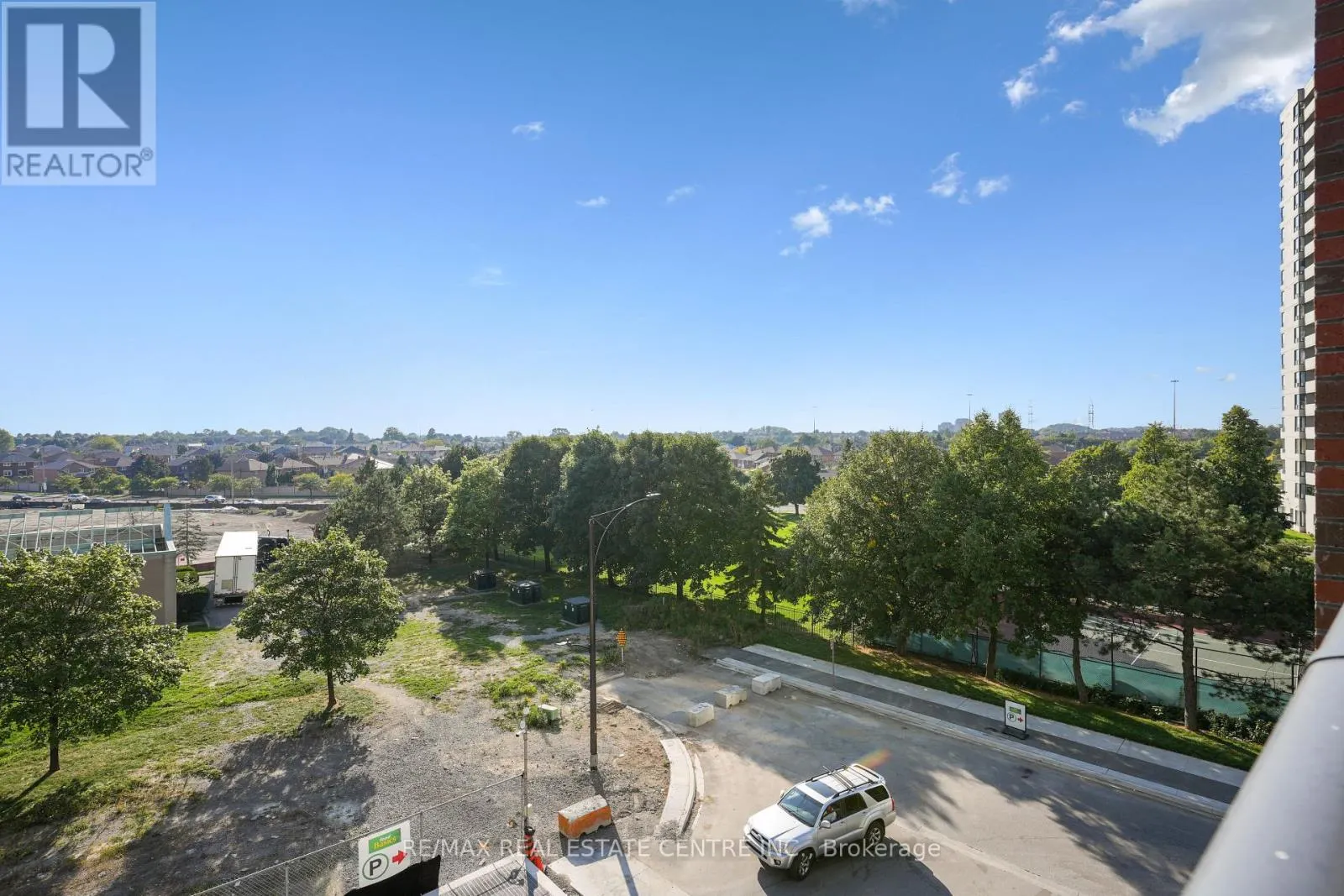 312 - 4130 PARKSIDE VILLAGE DRIVE
