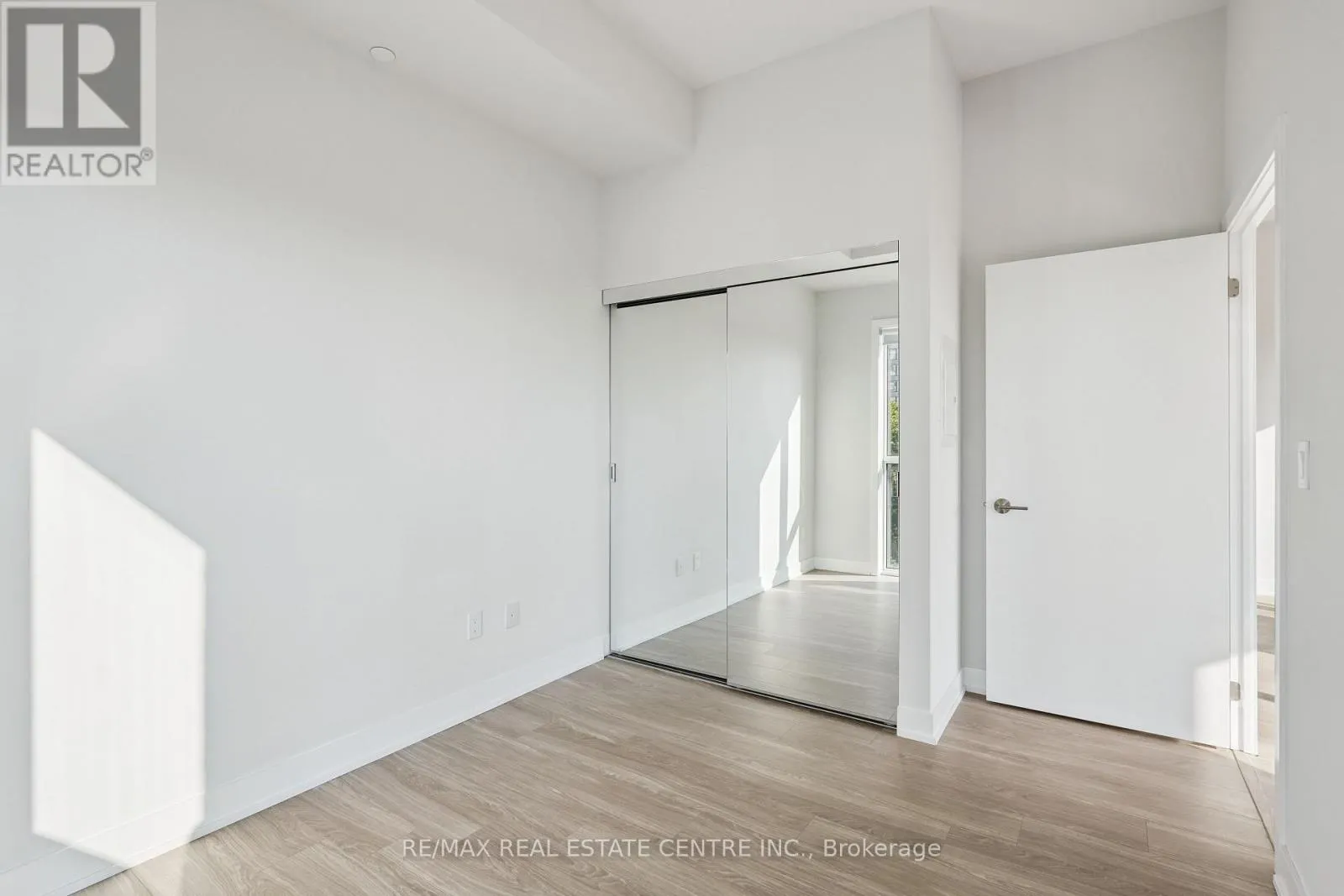 312 - 4130 PARKSIDE VILLAGE DRIVE