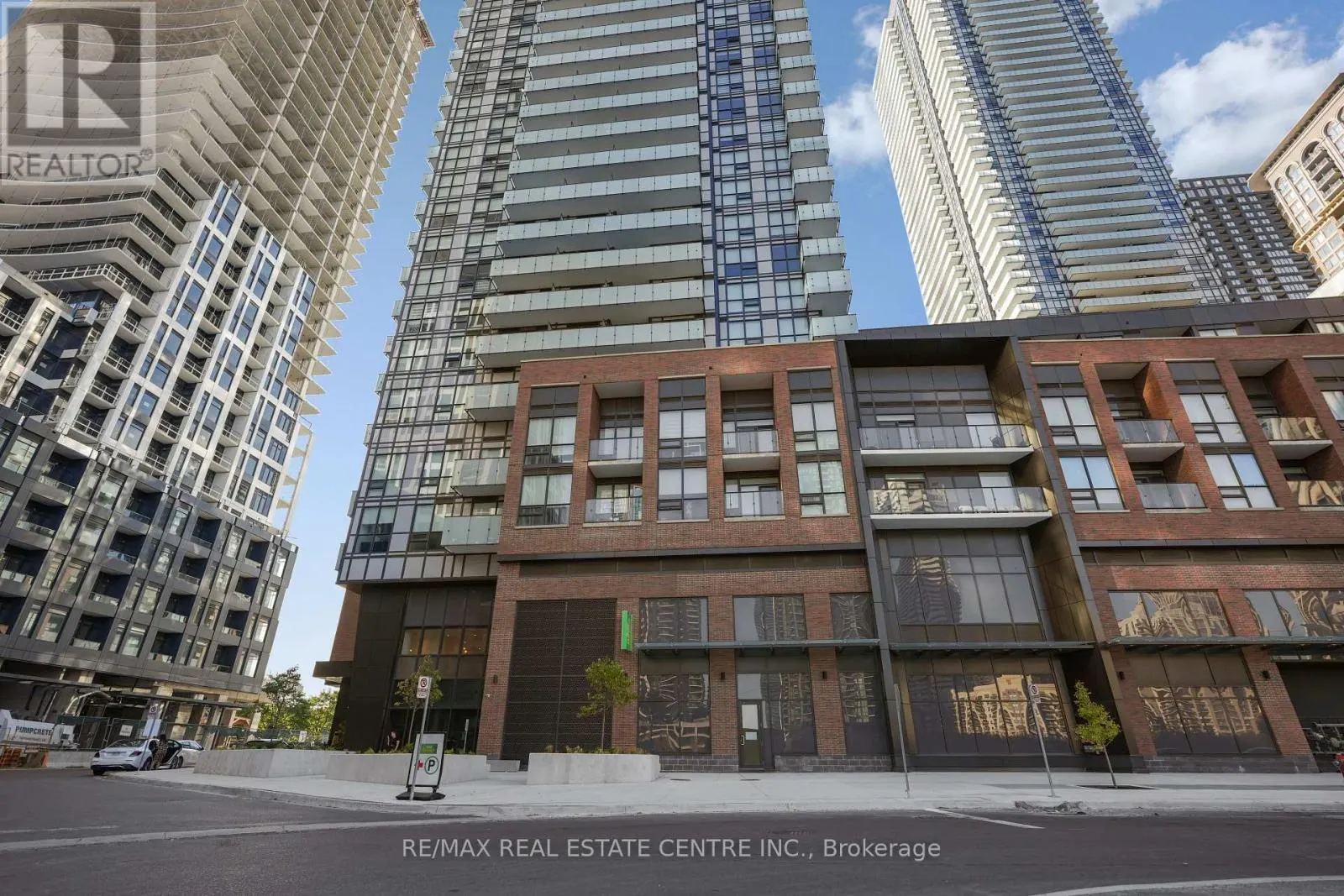 312 - 4130 PARKSIDE VILLAGE DRIVE
