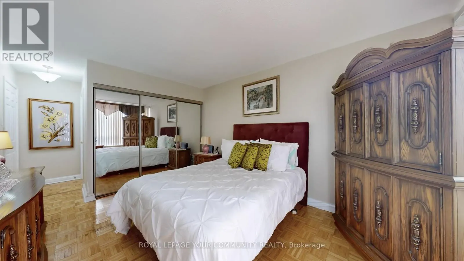 404 - 24 HANOVER ROAD