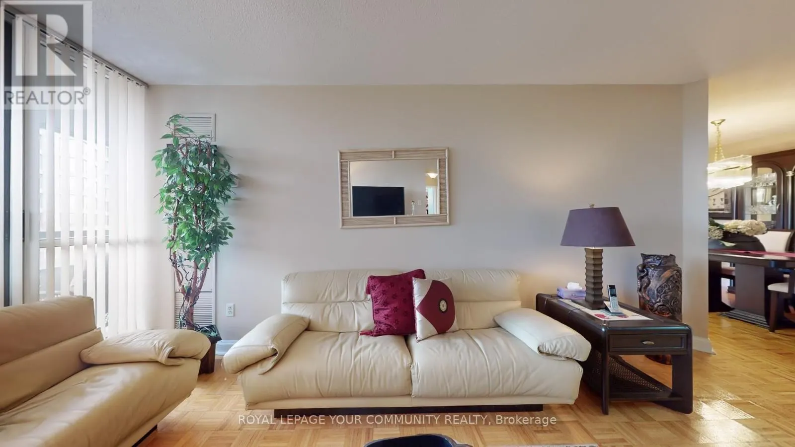 404 - 24 HANOVER ROAD