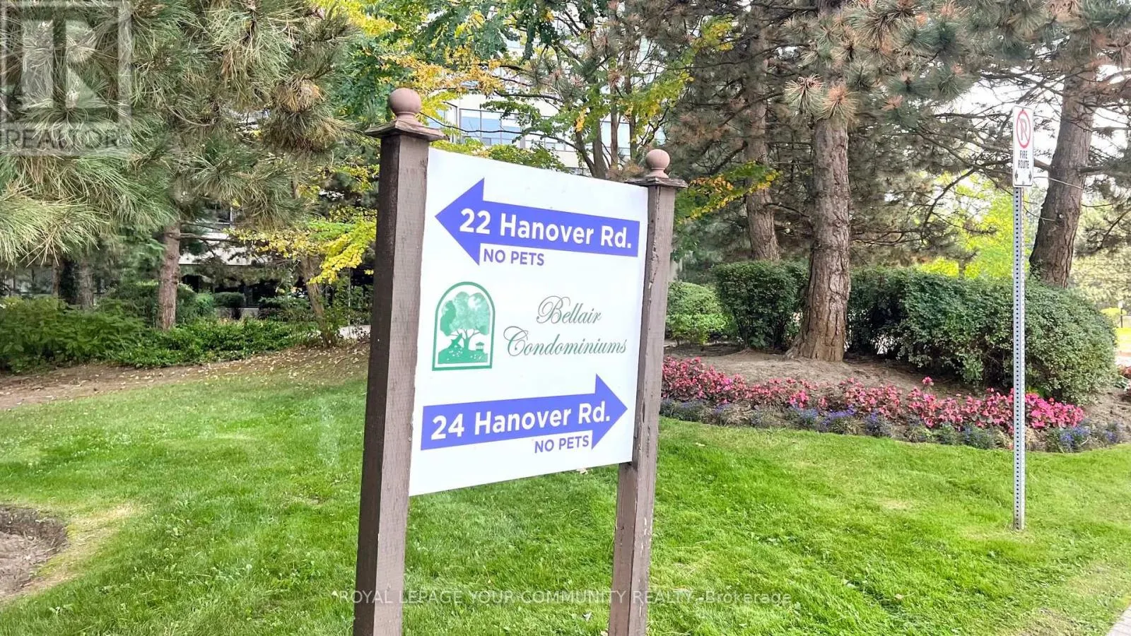 404 - 24 HANOVER ROAD
